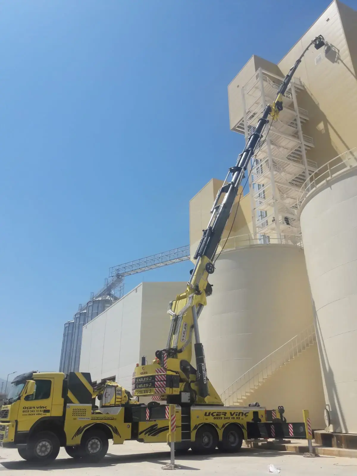 Üçer Vinç 130 Ton 6