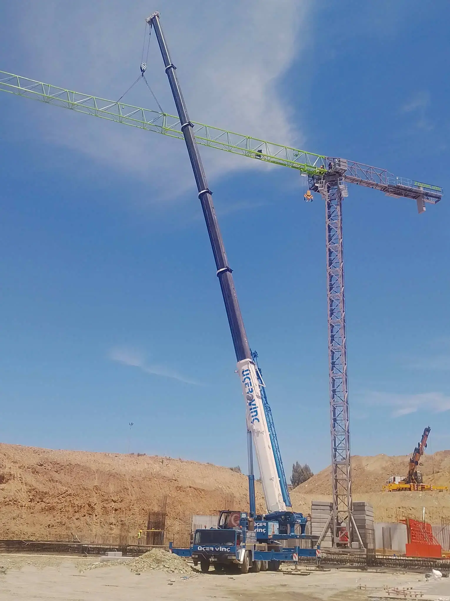 Üçer Vinç 200 Ton 4