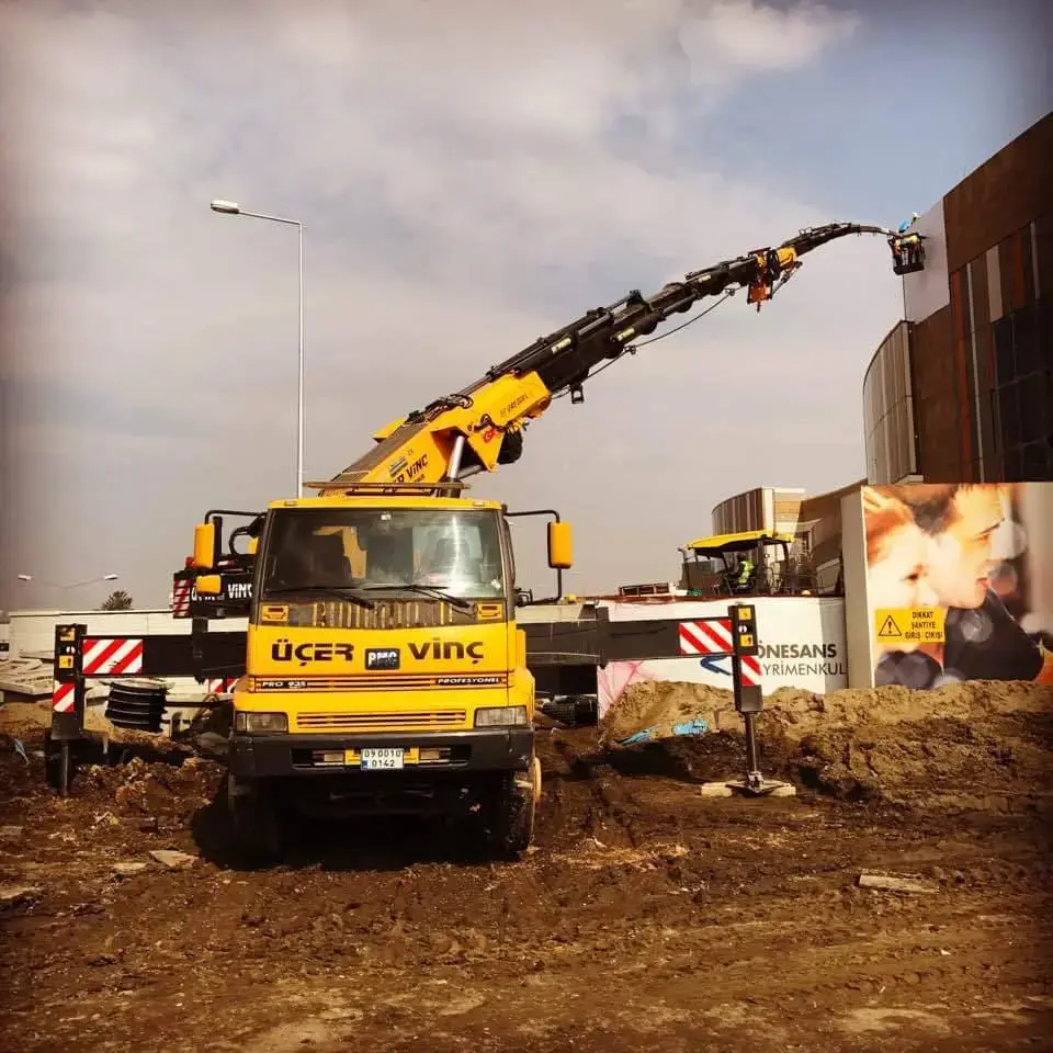 Üçer Vinç 75 ve 80 Ton 6