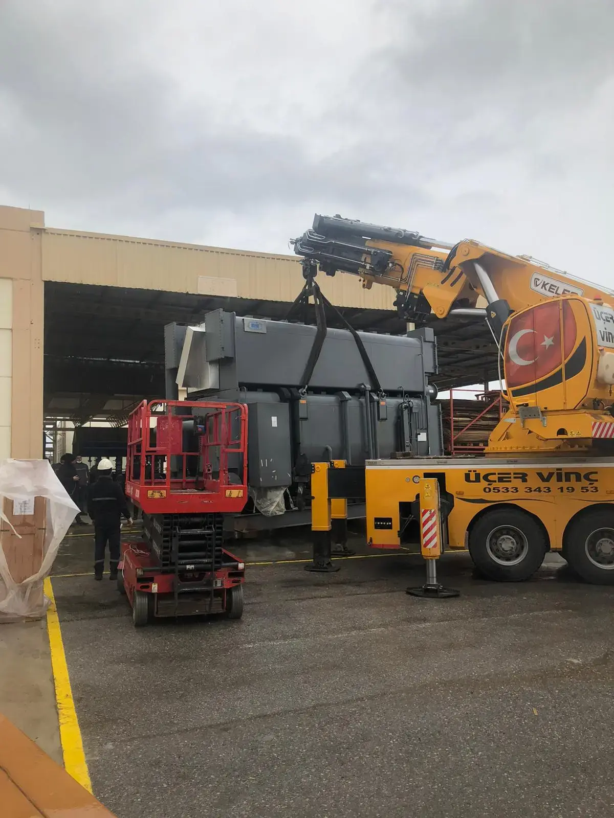 130 Ton — Üçer Vinç