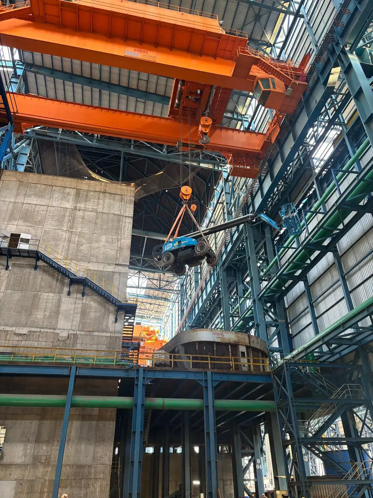 28 Metre Eklemli Platform — Üçer Vinç